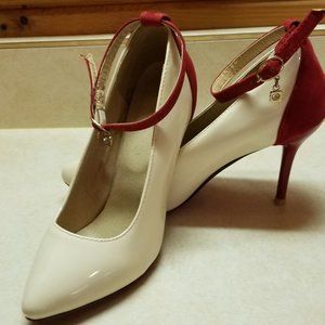 Cream and White pump